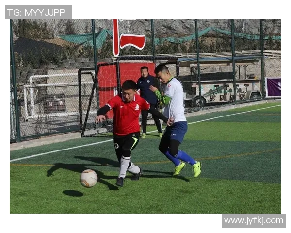 周秀英独家分享足球心得与技巧解析助你提升球技与战术理解 周秀英独家分享足球心得与技巧解析助你提升球技与战术理解