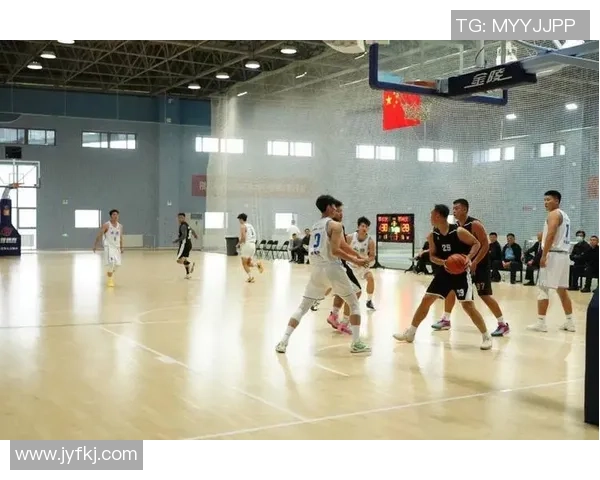 武汉篮球队的速度之美:探索快速进攻与团队协作的完美结合 武汉篮球队的速度之美:探索快速进攻与团队协作的完美结合