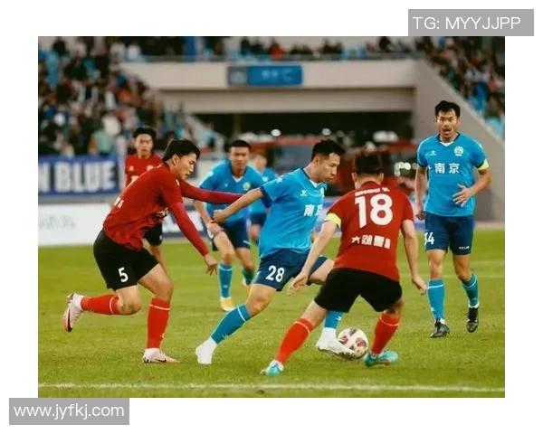 南京排球队实力引发热议球迷对球队表现的分歧与期待 南京排球队实力引发热议球迷对球队表现的分歧与期待