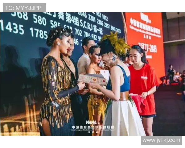 洲际杯精彩回顾：上海足球队默契配合展现团队实力与战术智慧