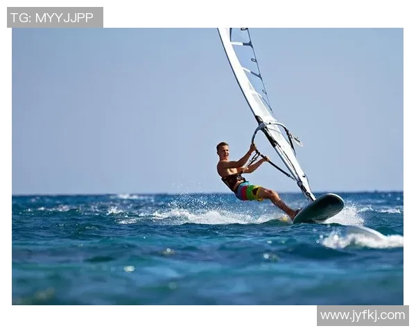 运动系帅哥足球明星的魅力与风采展现运动激情与青春活力的完美结合
