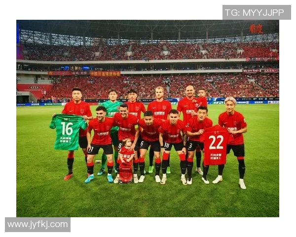 成都足球队在精英赛中的力量展现与战术分析